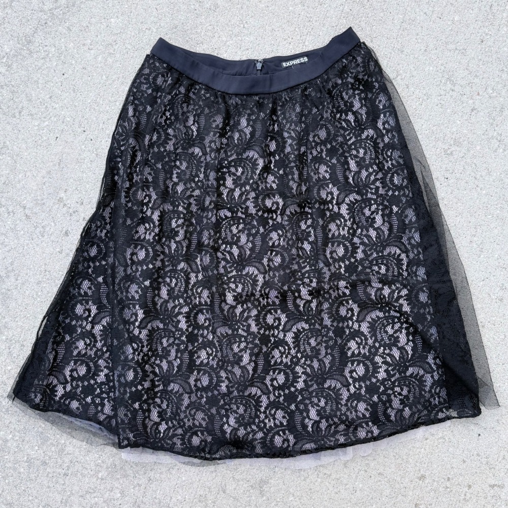 Express Womens Black Floral Lace A-Line Skirt Pink Lining Size 10